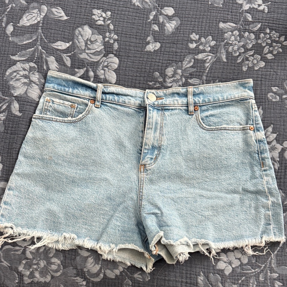 LOFT Light Wash Jean Shorts